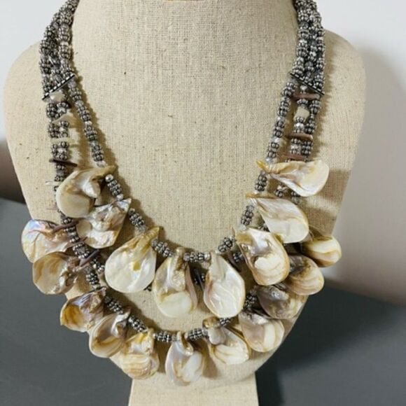 Chicos Oyster Abalone Multi LayeredShell Beaded Crystal Necklace Silver Tone 24" - Picture 1 of 4